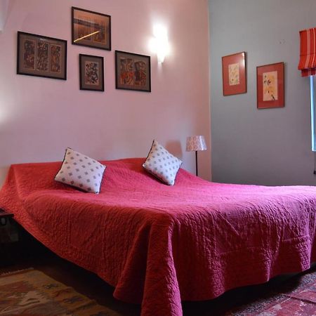 G 49 Bed & Breakfast Нью-Делі Екстер'єр фото
